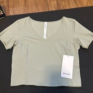Lululemon Nulu cropped slim yoga Short Sleeve